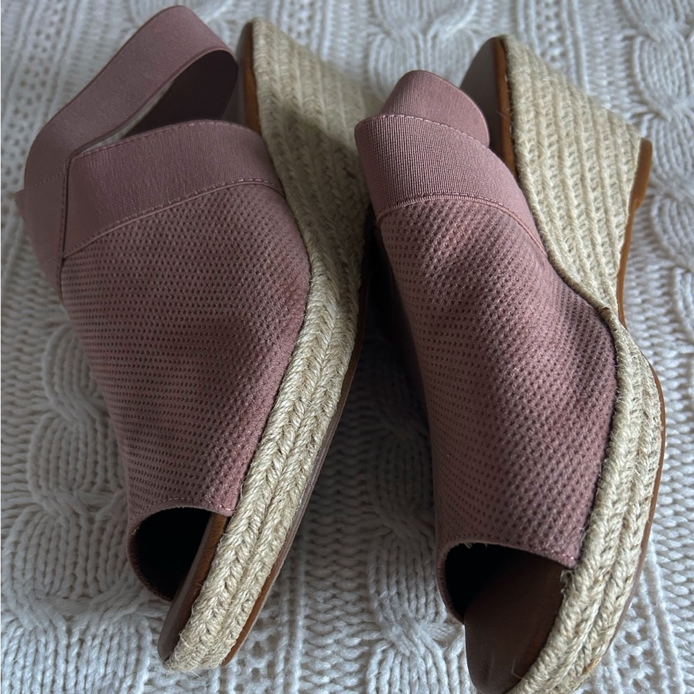 Sonoma Women's Blush Espadrille Peep-Toe Shoes - Picture 4 of 6